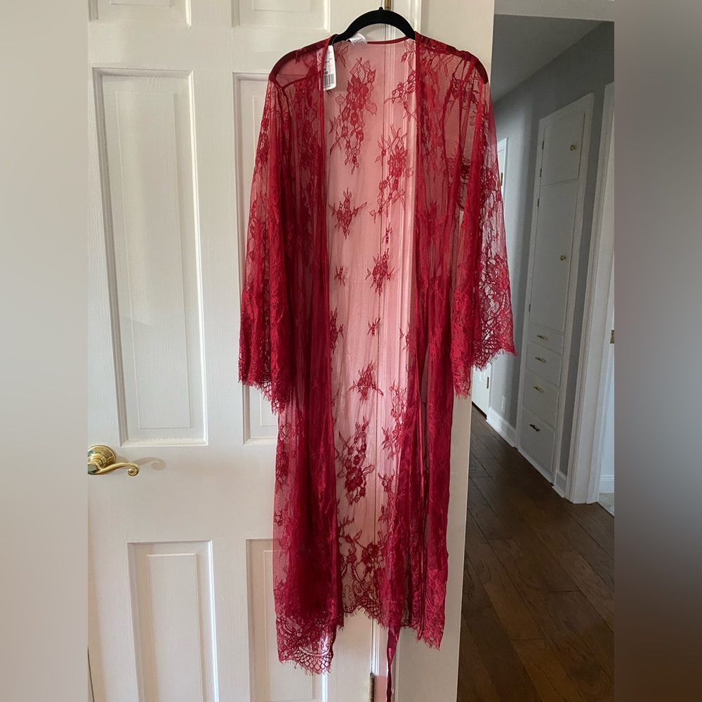 Forever 21 Red Lace Robe - Picture 2 of 3